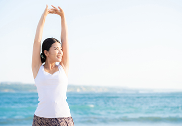 美白,ヨガ,美肌,血流,巡り,ねじり,伸び,体内,透明感,運動