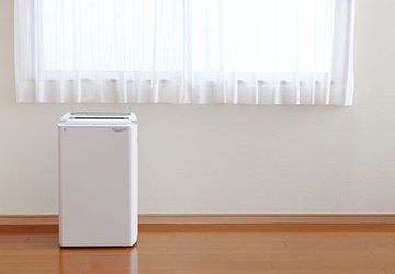 除湿,除湿器,一軒家,クーラー,洋服,椅子,防虫剤,除湿剤,カビ