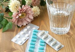 お肌の老化を防ぐポイントは保湿と紫外線防御に尽きる。