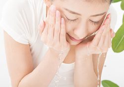 「洗顔」を見直して肌トラブルを改善！